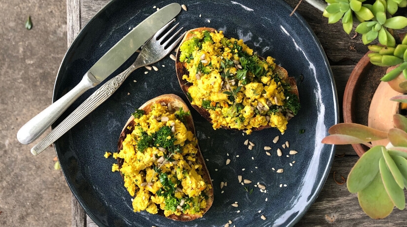Scrambled Tofu with Kale and Broccoli