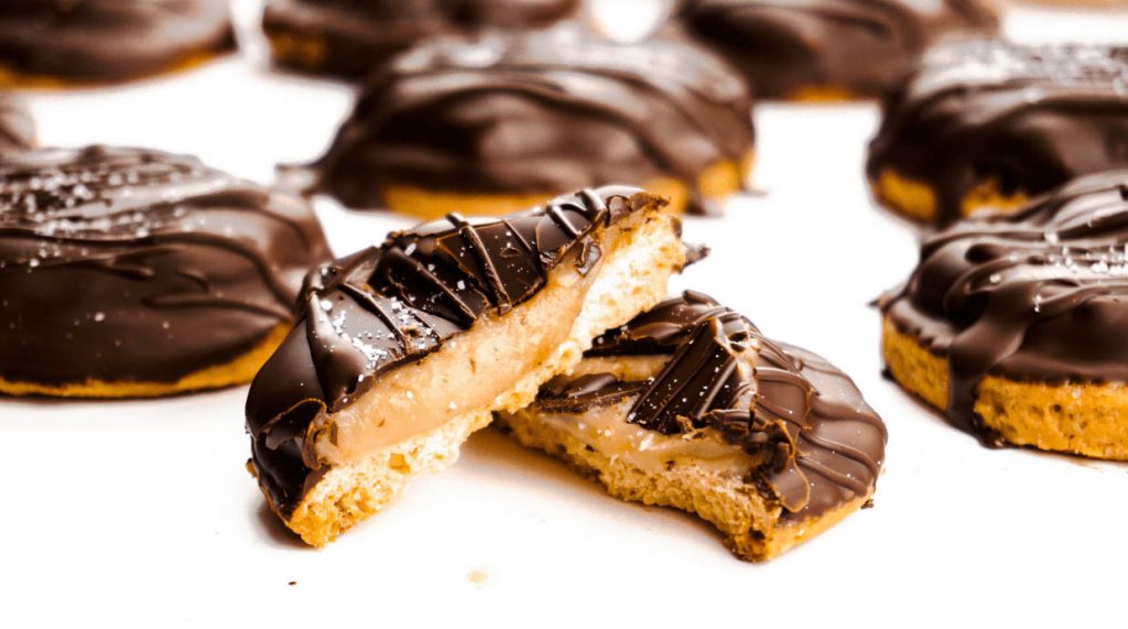 Vegan Twix Biscuits